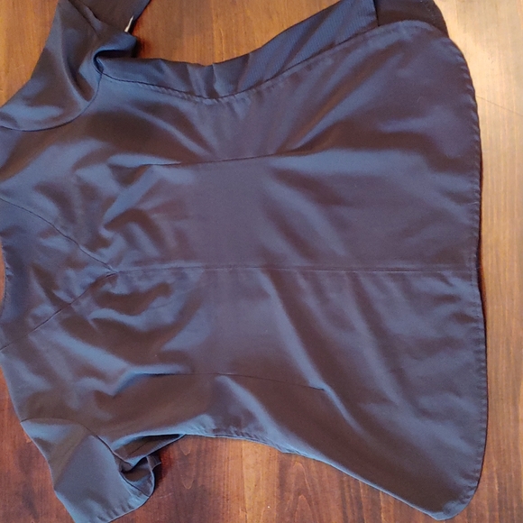 Black Urban Performance Scrub set, size Mediums. EUC - Picture 6 of 12